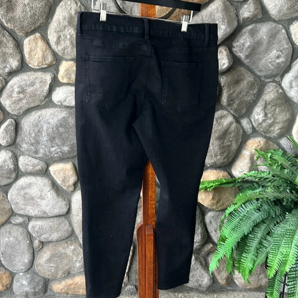 Maurices Black Denim Ankle Skinny Jeans Size 14W - Picture 5 of 8